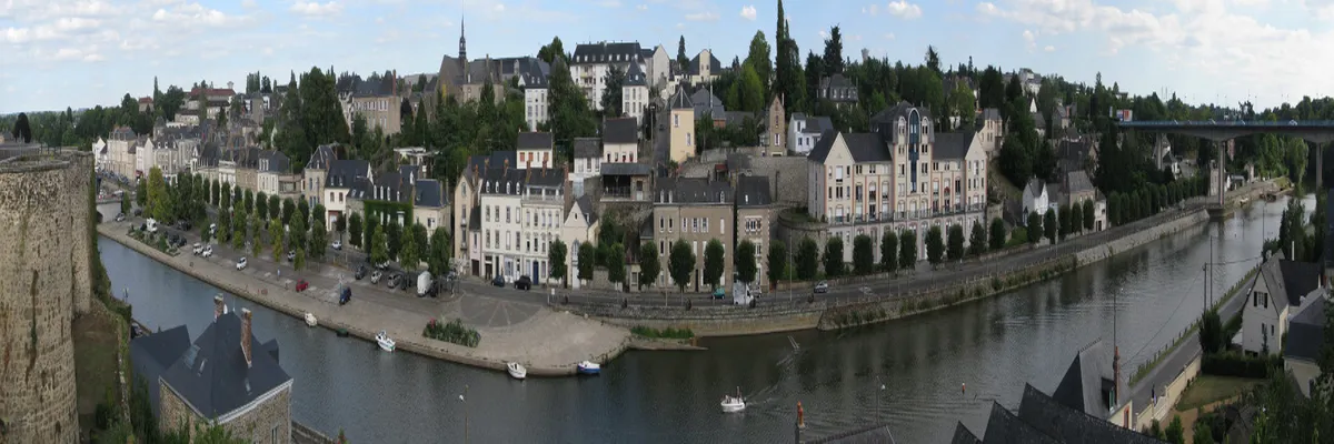 Image Constructeur terrain padel Mayenne