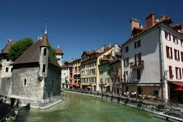 Fabricant Padel Constructeur terrain padel Annecy