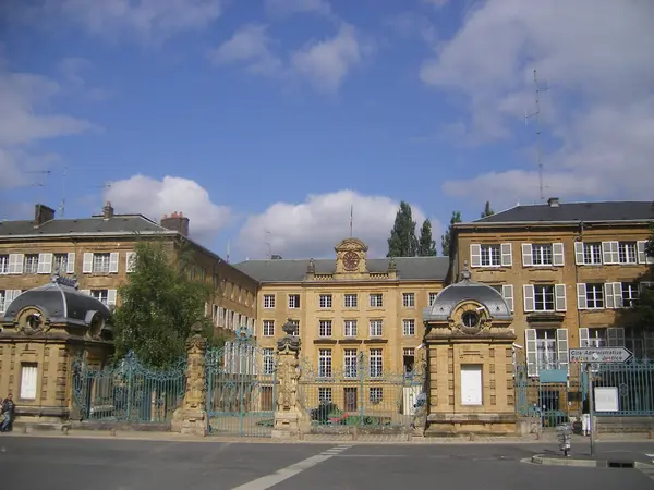 Fabricant Padel Constructeur terrain padel Ardennes