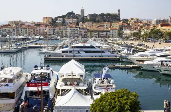 Fabricant Padel Constructeur terrain padel Cannes