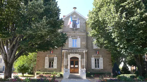 Fabricant Padel Constructeur terrain padel Champagne-au-Mont-d'Or