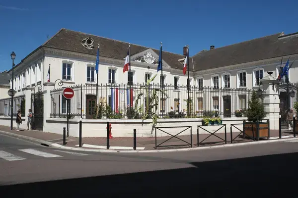 Fabricant Padel Constructeur terrain padel Montereau-Fault-Yonne