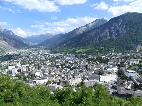 Fabricant Padel Constructeur terrain padel Saint-Jean-de-Maurienne